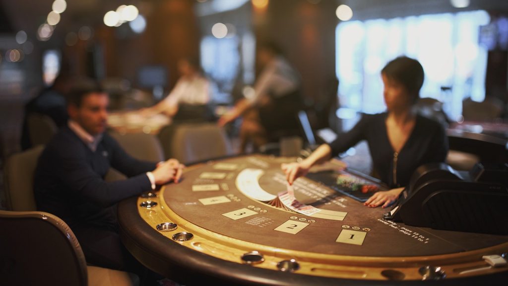 Bahas Seru Permainan Live Casino Biar Makin Paham Main